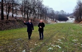 1,2 mln zł z przeznaczeniem na budowę boiska wielofunkcyjnego przy Szkole Podstawowej nr 1 oraz przebudowę i rozbudowę strzelnicy sportowej 2