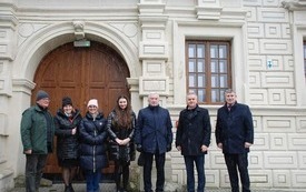 Gościliśmy w Pińczowie Pana Andrzeja Bętkowskiego, Marszałka Wojew&oacute;dztwa Świętokrzyskiego oraz Pana Tomasza Hałatkiewicza, Dyrektora Świętokrzyskich i Nadnidziańskich Park&oacute;w Krajobrazowych  2