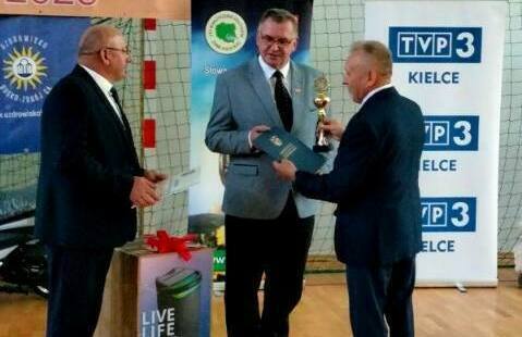 Zdjęcie do Wyr&oacute;żnienie dla sołtysa z &nbsp;Gminy Pińcz&oacute;w
