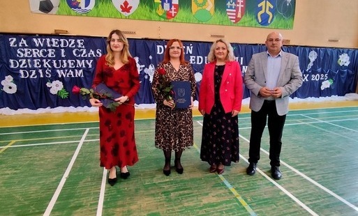 Zdjęcie do Uroczystość z okazji Dnia Edukacji Narodowej