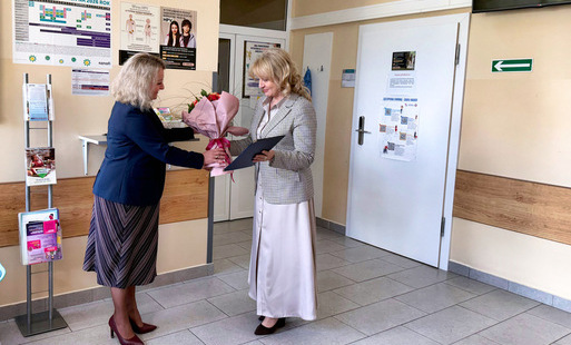 Zdjęcie do Kwiaty i  życzenia dla Pracownik&oacute;w Służby Zdrowia