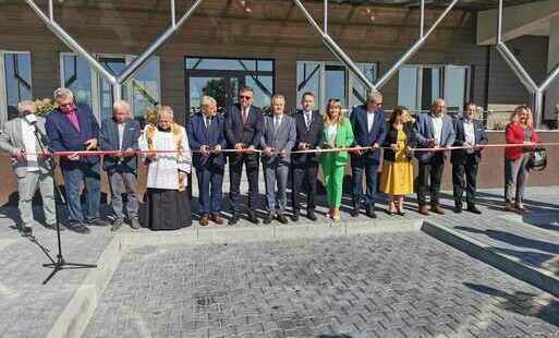 Zdjęcie do Dworzec oficjalnie otwarto