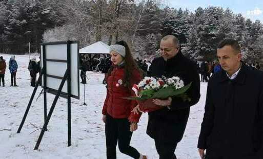 Zdjęcie do Na patriotycznym rajdzie